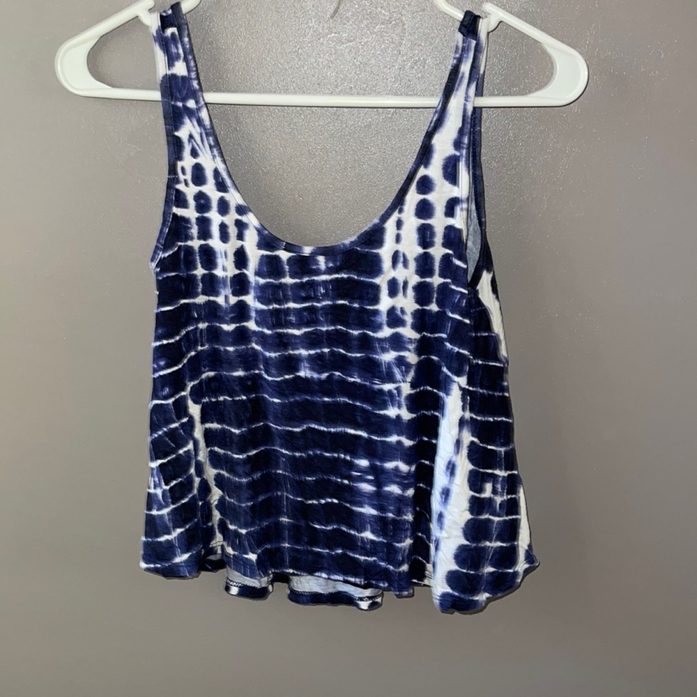 CUTE CROP TOP